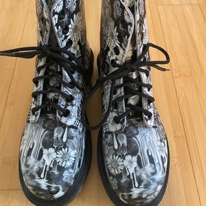 Fun Dr. Martens Floral boots!